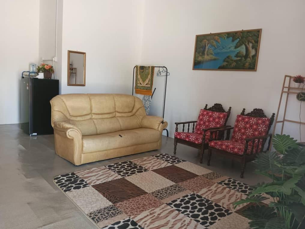 Kampong Nail Homestay Lembah Tambunan מראה חיצוני תמונה